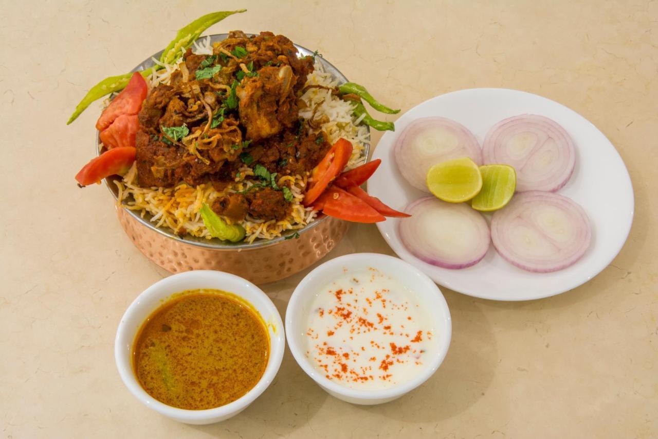 The Capital Hotel Guntur Bagian luar foto