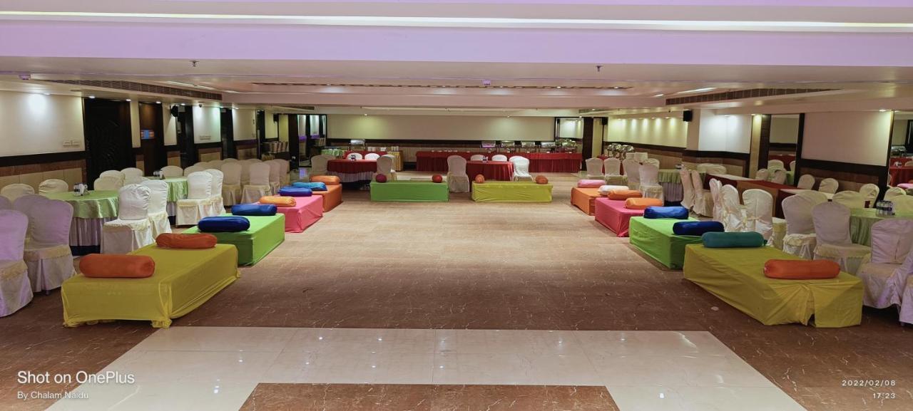 The Capital Hotel Guntur Bagian luar foto