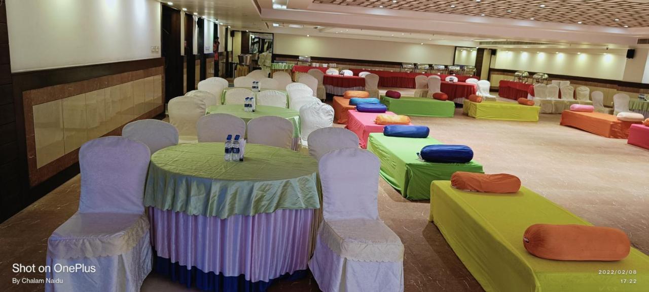 The Capital Hotel Guntur Bagian luar foto