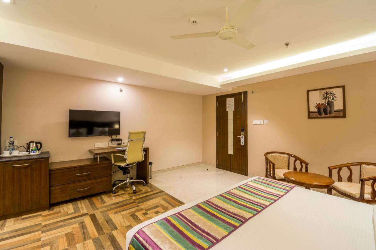 The Capital Hotel Guntur Bagian luar foto
