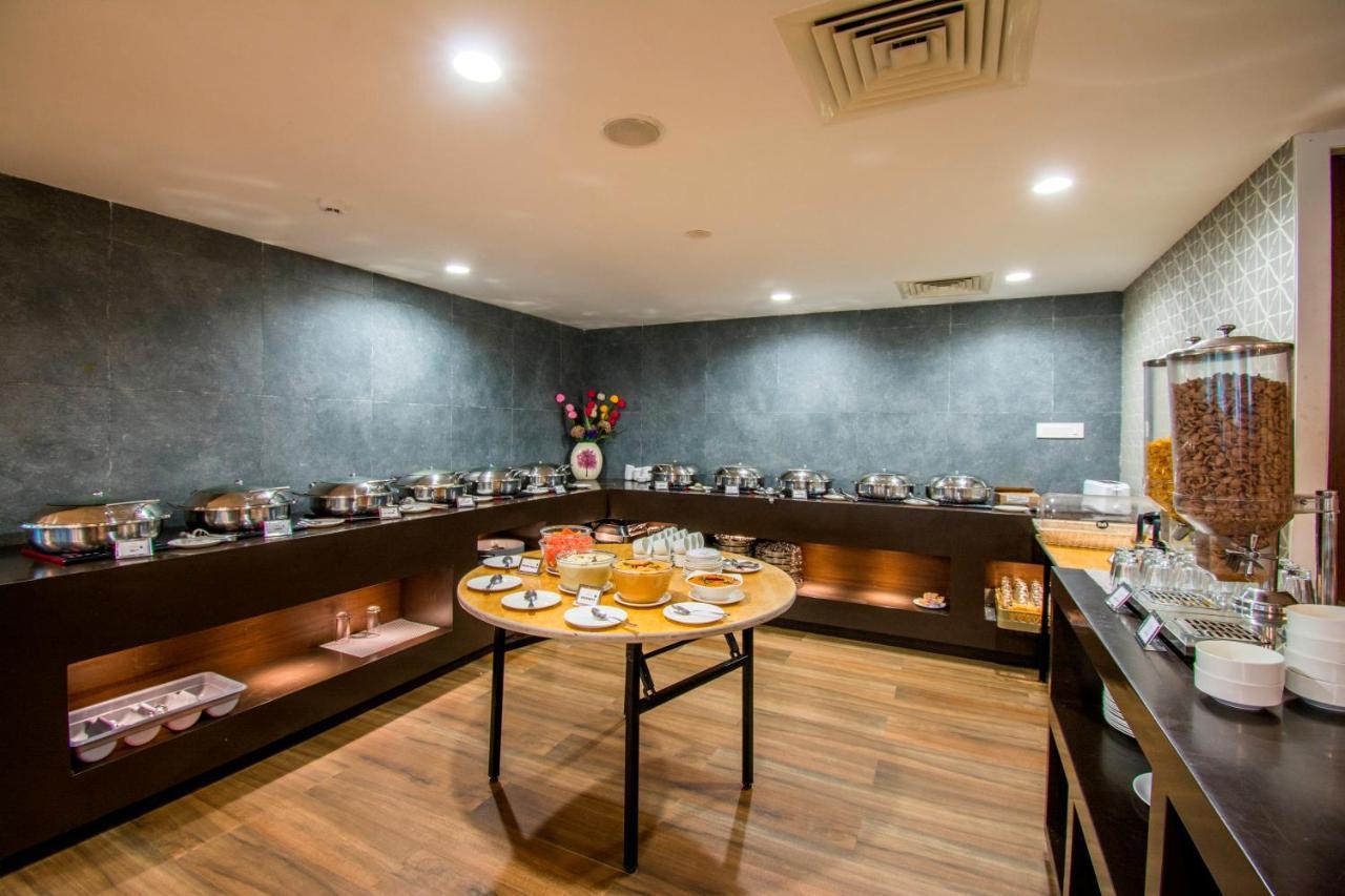 The Capital Hotel Guntur Bagian luar foto